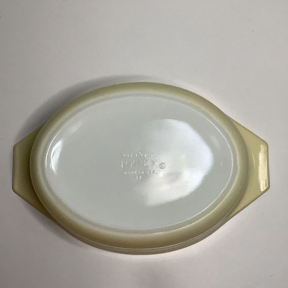 Pyrex vtg 043